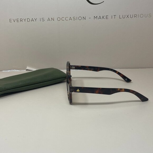 (NWT) Aire | Whirlpool Sunglasses in Dark Tort & Khaki Tint - Picture 2 of 8